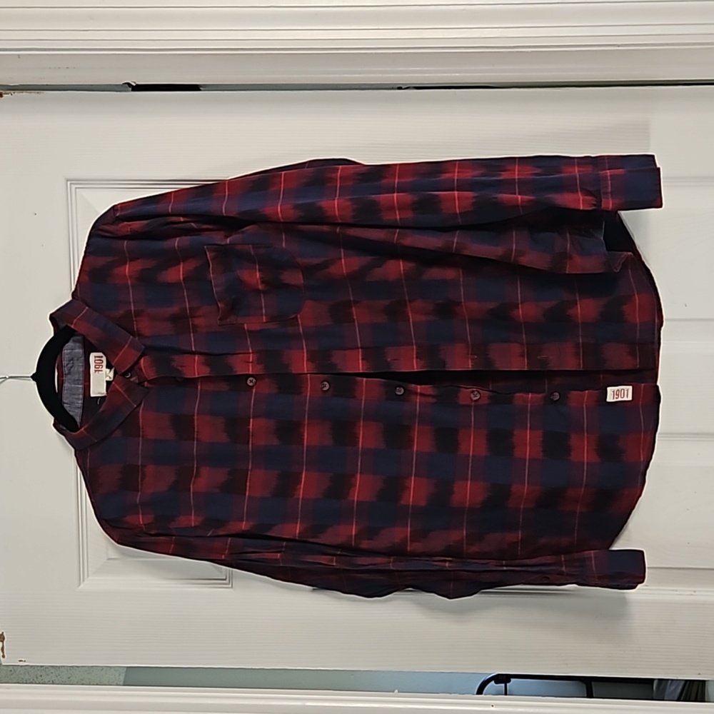 1901 MEN'S LONG-SLEEVE SHIRT. SIZE XL